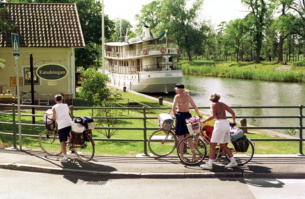 Stf Glasbruket Hostel & Apartments Borensberg 외부 사진